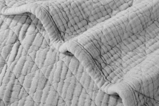 Light Grey Layered Muslin Blanket OEM Cotton Muslin Blankets For Adults